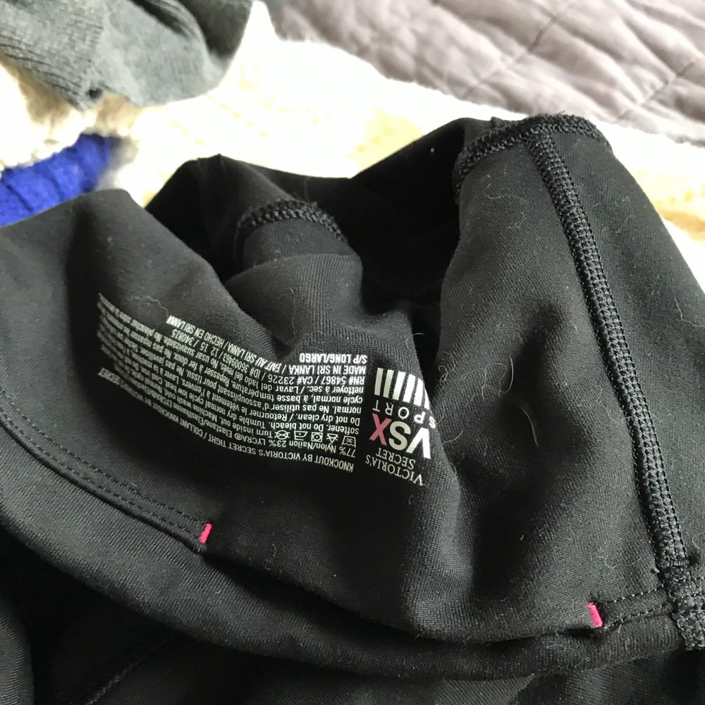 Victoria Secret yoga pants - Picture 5 of 5